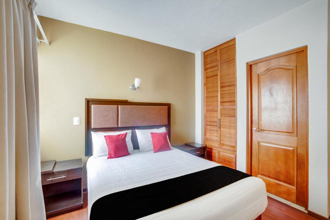 Hotel Пацкуаро Екстер'єр фото