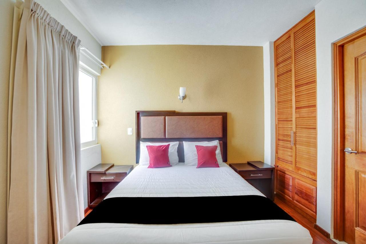 Hotel Пацкуаро Екстер'єр фото