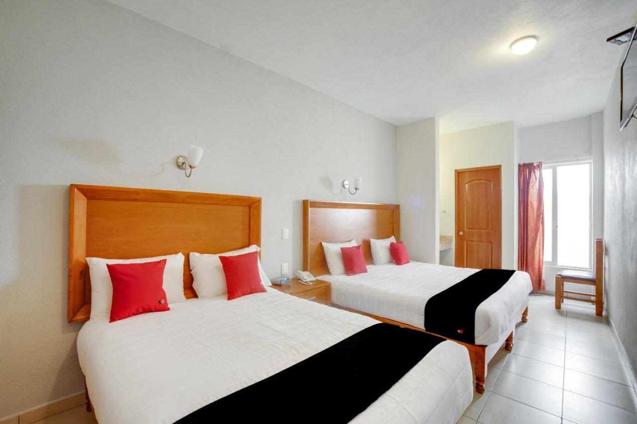 Hotel Пацкуаро Екстер'єр фото