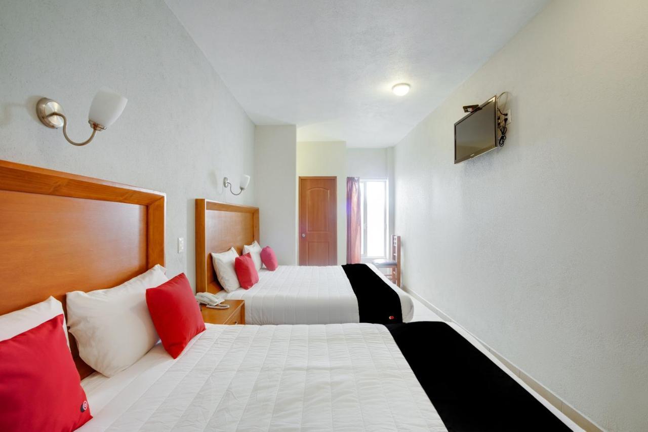 Hotel Пацкуаро Екстер'єр фото