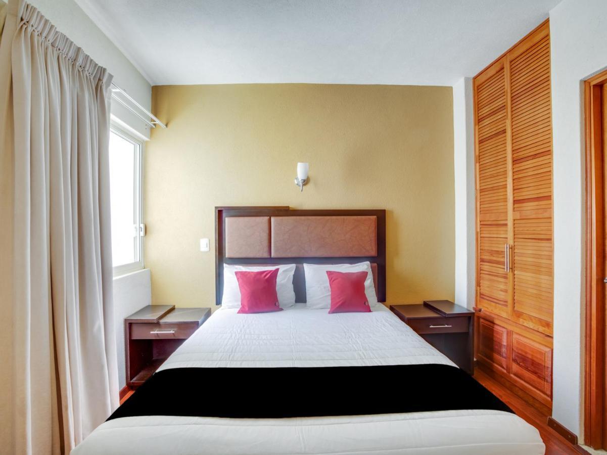 Hotel Пацкуаро Екстер'єр фото