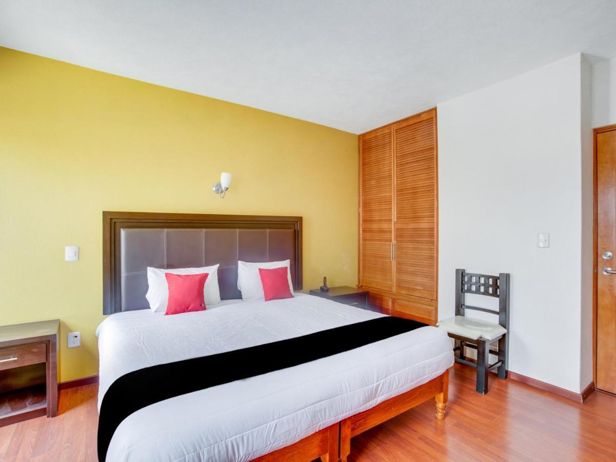 Hotel Пацкуаро Екстер'єр фото