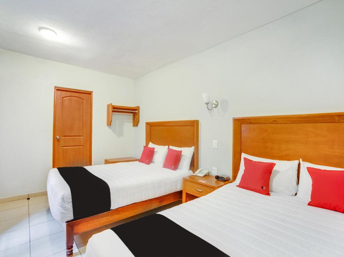 Hotel Пацкуаро Екстер'єр фото