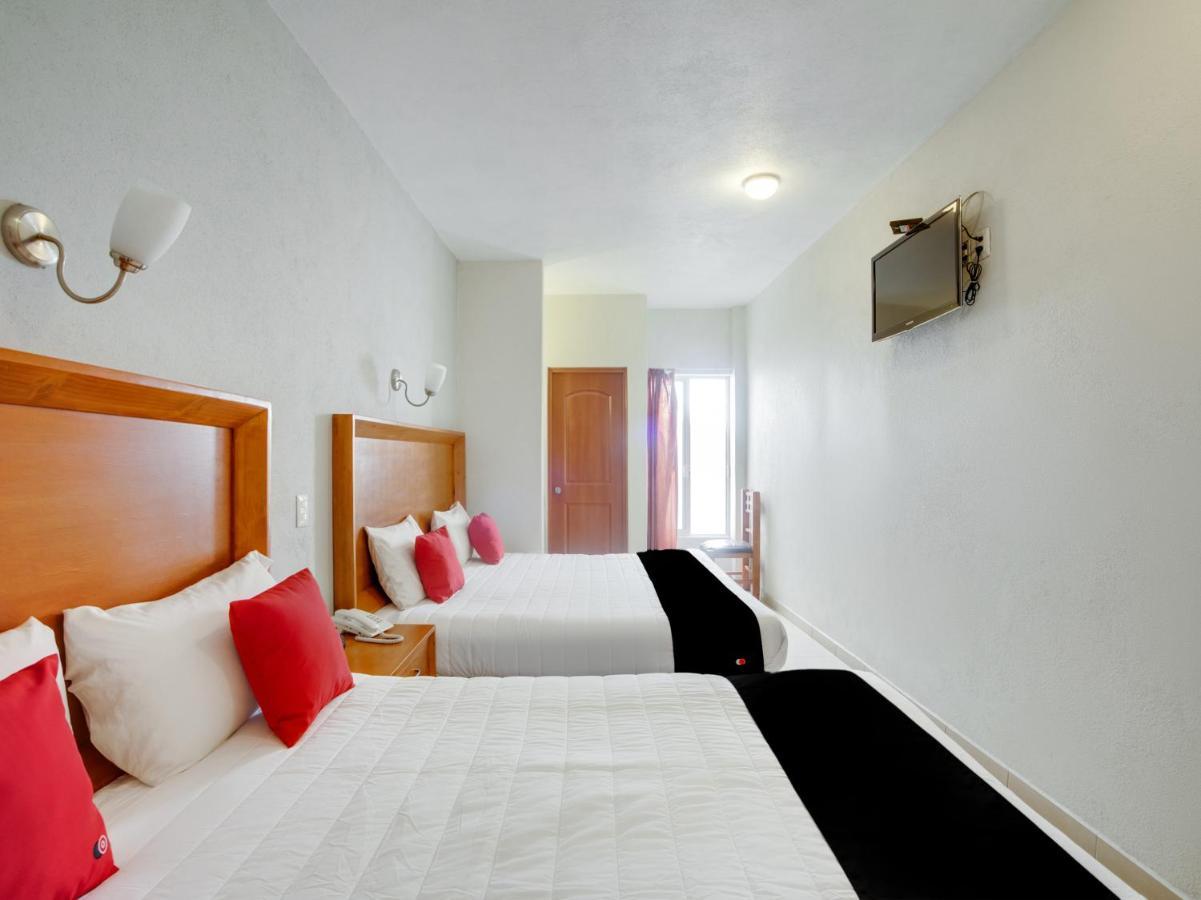 Hotel Пацкуаро Екстер'єр фото
