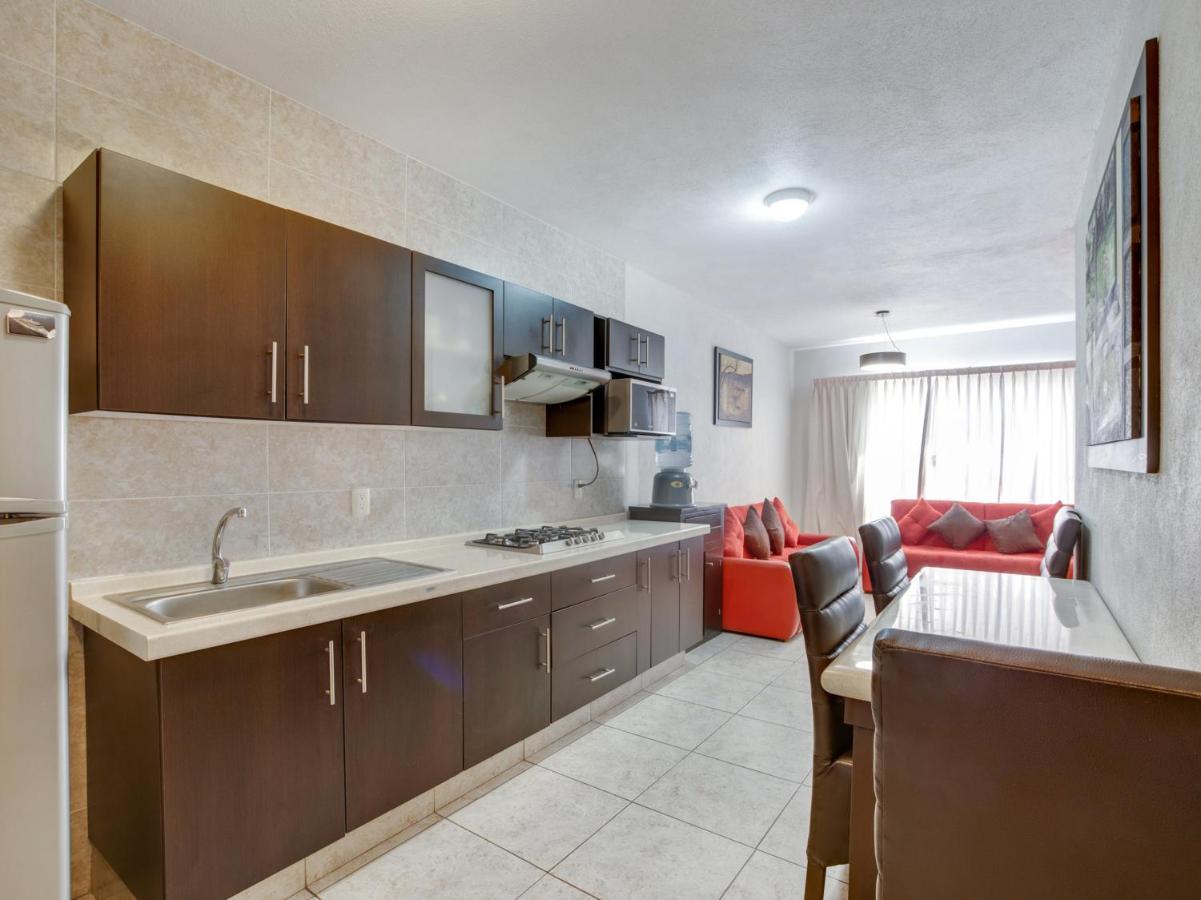 Hotel Пацкуаро Екстер'єр фото