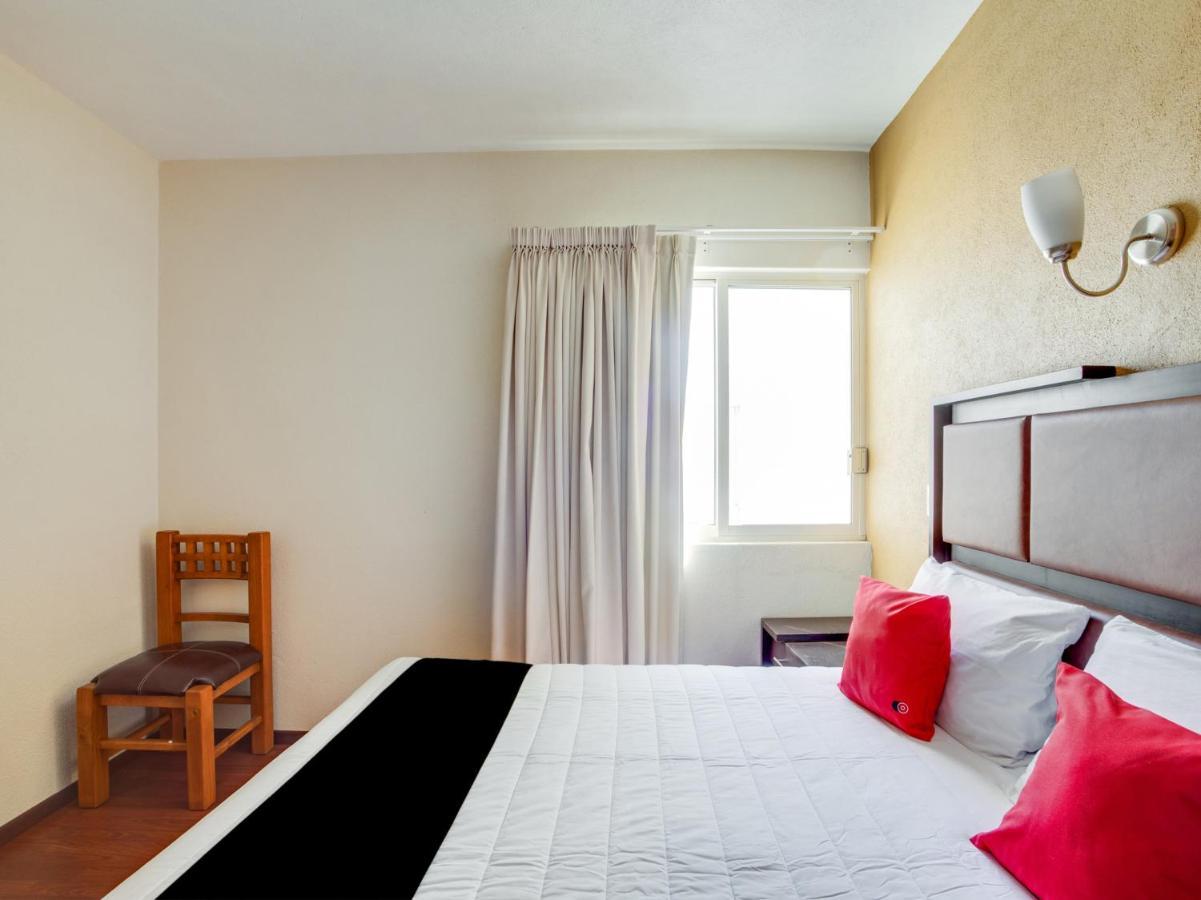 Hotel Пацкуаро Екстер'єр фото